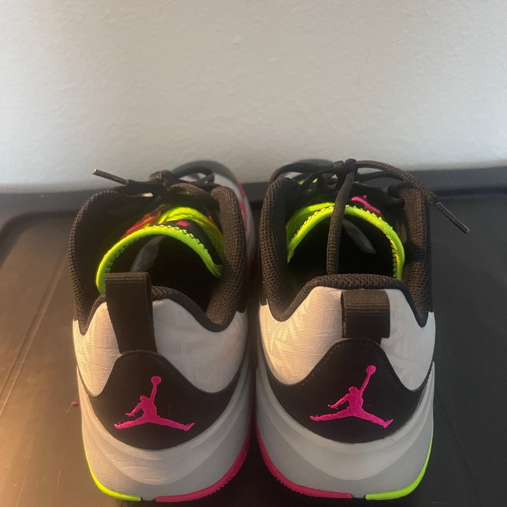 Air Jordan One Take 3 - Picture 3 of 6